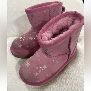 Girls Star UGGS Boots